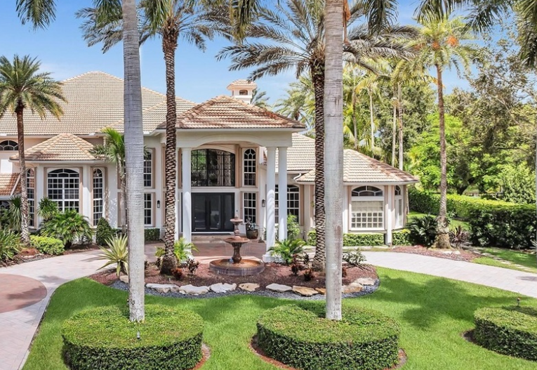 How Often Should You Paint Your House in Florida? A South Florida Homeowner’s Guide Weston Home